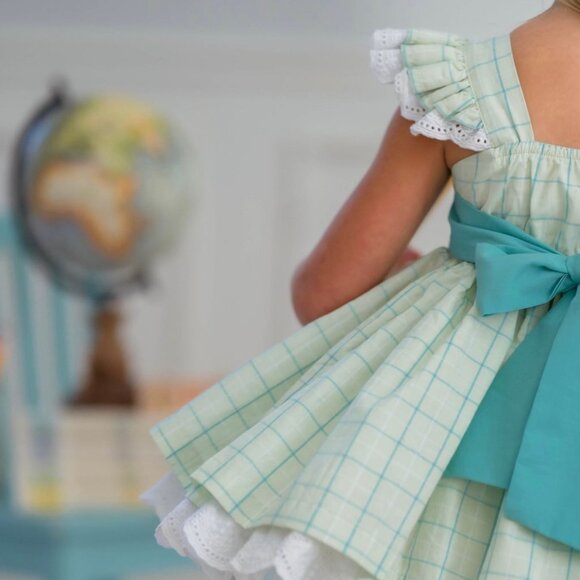 Well Dressed Wolf Green Apple Plaid Cameron Tunic Dress in size 10 - Picture 2 of 8